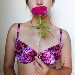 vintage floral bra with velvet texture 38C