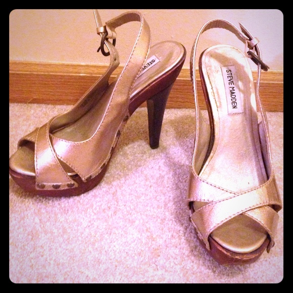 Steve Madden Gold Heels