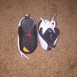 Retro Jordan 12 taxi