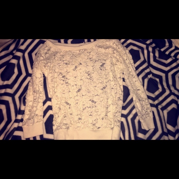 floral lace white Aeropostale shirt