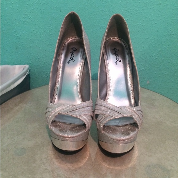 Lolashoetique Platforms!