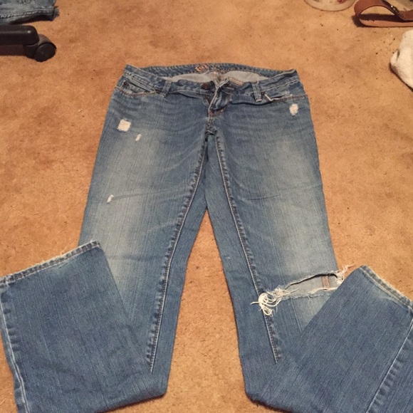 Ripped boyfriend jeans