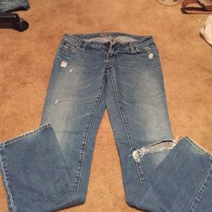 Ripped boyfriend jeans