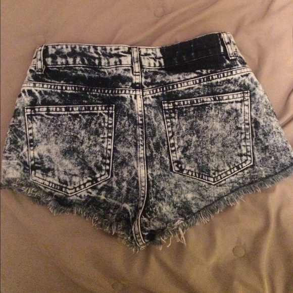 high wasted shorts from top shop - Picture 2 of 3