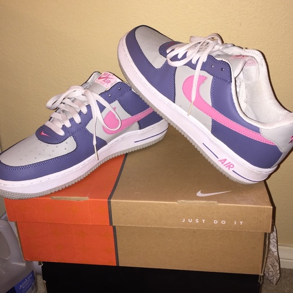 Nike Air Force 1