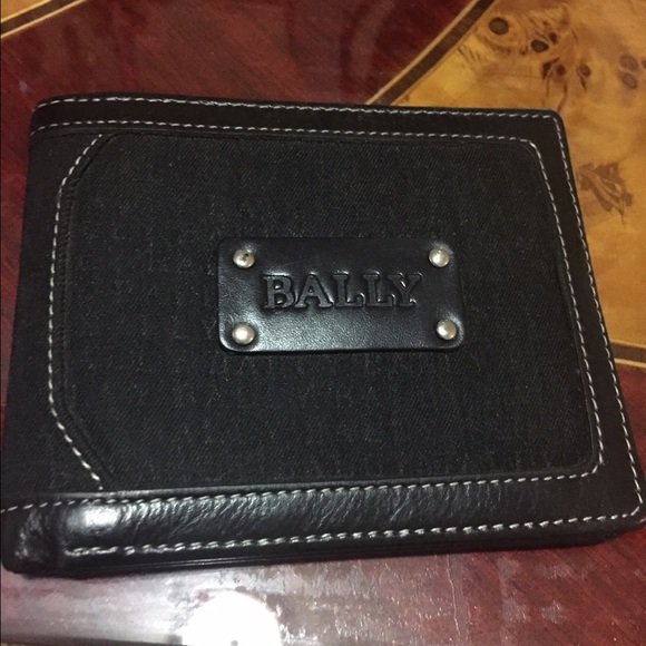 Bally wallet