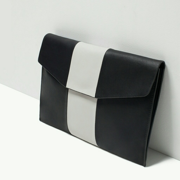 Zara Handbags - 🎉HOST PICK🎉Zara combined clutch bag