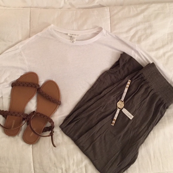 🌻🌻Olive Green Wide Leg Pants🌻🌻
