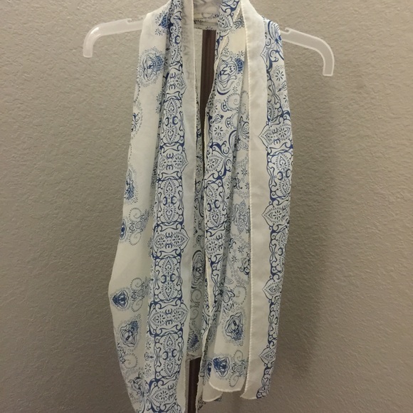 White & blue bohemian scarf