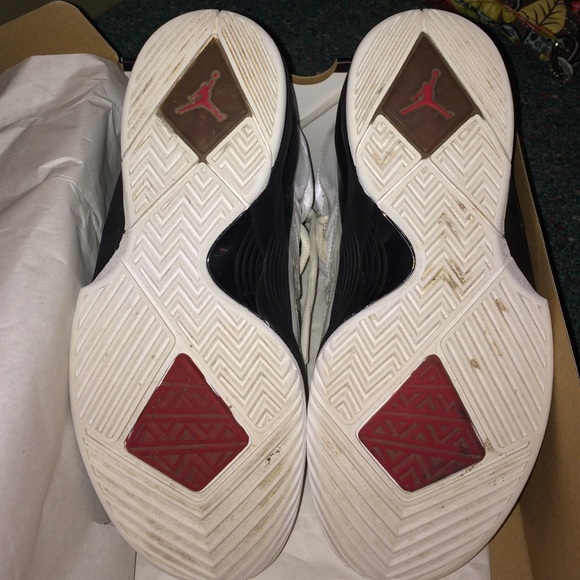 White Jordan's- extra views - Picture 2 of 3