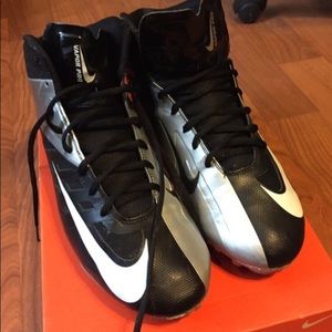 Men's Nike Vapor Pro Football Cleats Size: 12