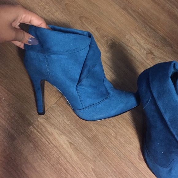Blue booties - Picture 3 of 4