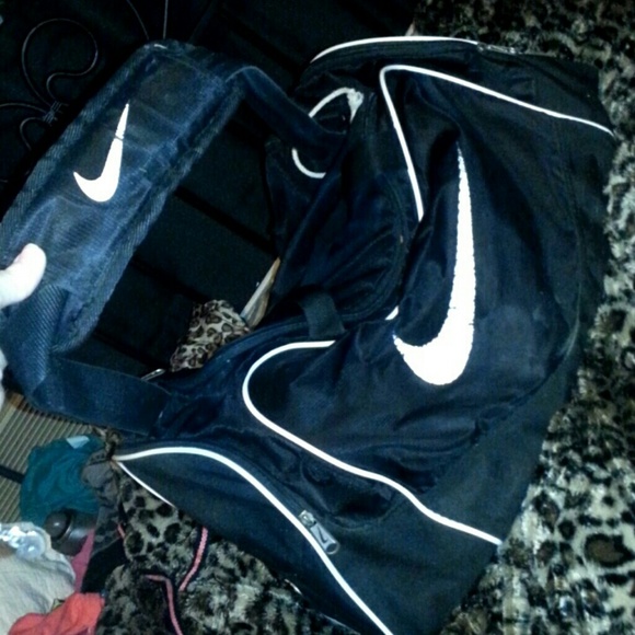 Nike duffle bag