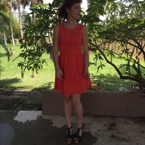 Beaded collar coral dress - Picture 1 of 4