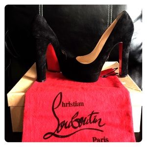 ⛔️SOLD!!!!⛔️ Louboutin Bibi 140 Black Suede