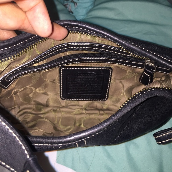 🌟SALE🌟 Small Authentic Coach Purse - Picture 4 of 4