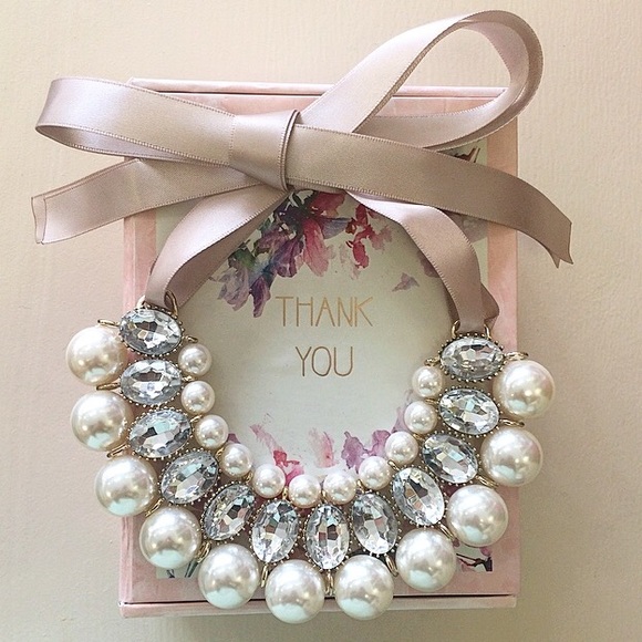 Statement necklace