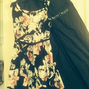 Beautiful floral dress (White House Black market)