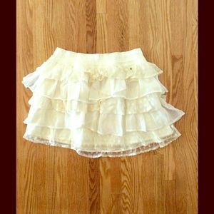 Hollister Ruffle Ivory Skirt