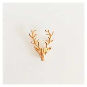 Deer brooch. 🚫 SOLD 🚫