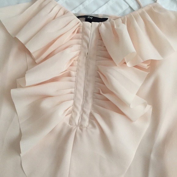 H&M Tops - Spaghetti Top H&M Tops - Spaghetti Top