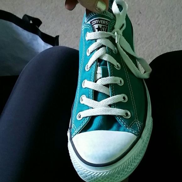 Low converse!! Excellent - Picture 3 of 4