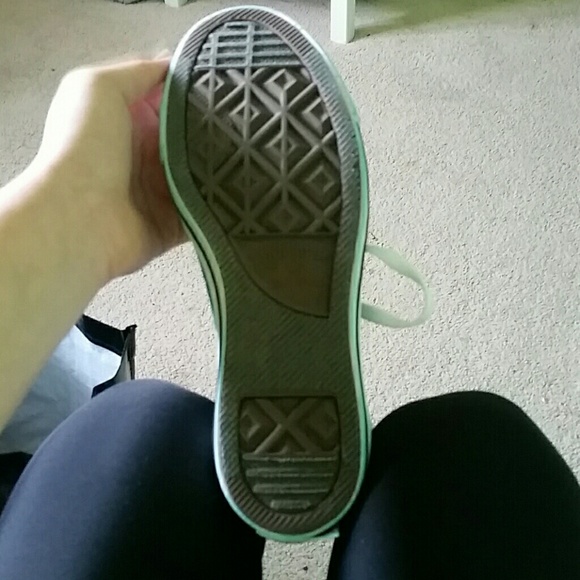 Low converse!! Excellent - Picture 4 of 4