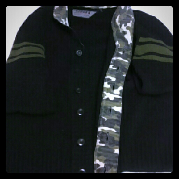 Men's sweater