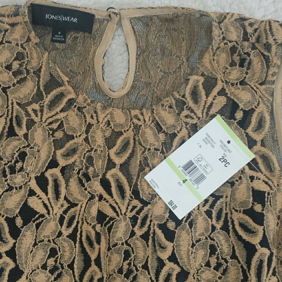 Pretty Lace top - Picture 4 of 4