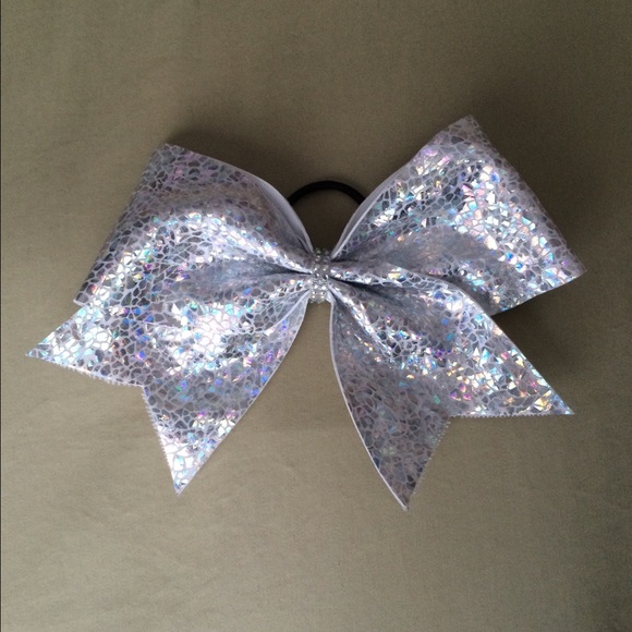 Cheer bow - Picture 2 of 4