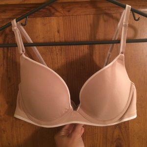 Nude Warners push-up bra.