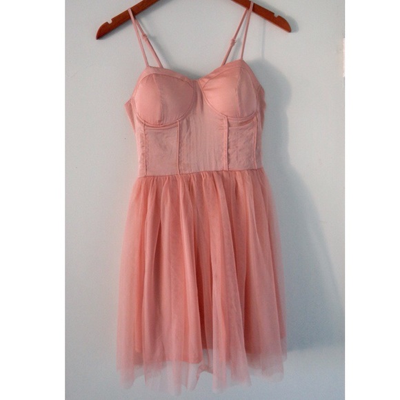 ‼️Sold‼️💕 HOST PICK 🎉 Tulle Dress - Picture 4 of 4