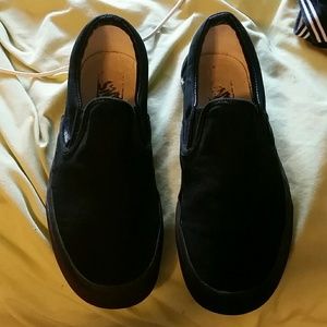 🎇SALE!🎆 Black slip on vans