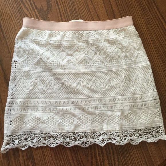 American Eagle Lace Skirt
