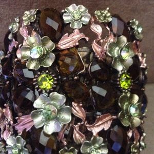 Jewelry - Beautiful Floral Cuff Bracelet Jewelry - Beautiful Floral Cuff Bracelet