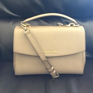 Michael kors Ava handbag. Dark dune