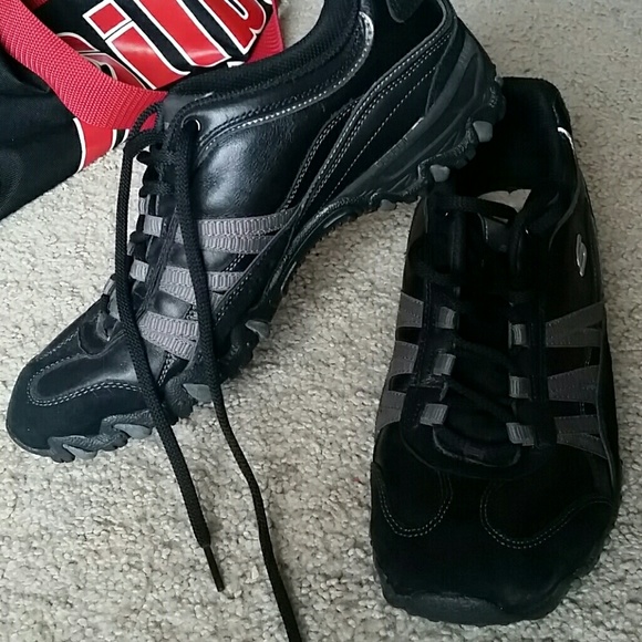 Skechers tennis shoes