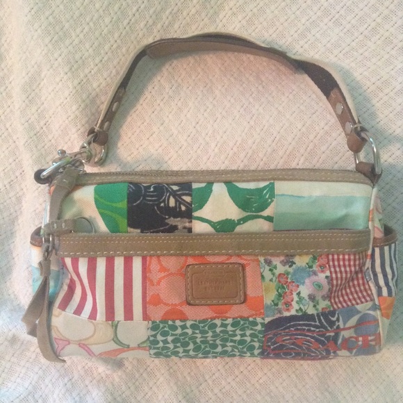 SALE! Coach Hamptons Singature Scribble Satchel