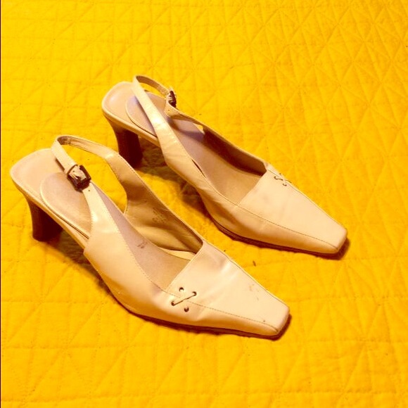Beige sling back