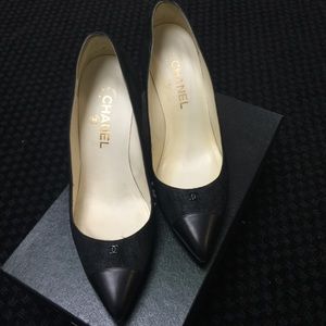 Chanel black suede pumps