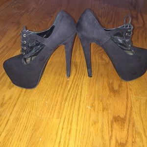 Platform heels