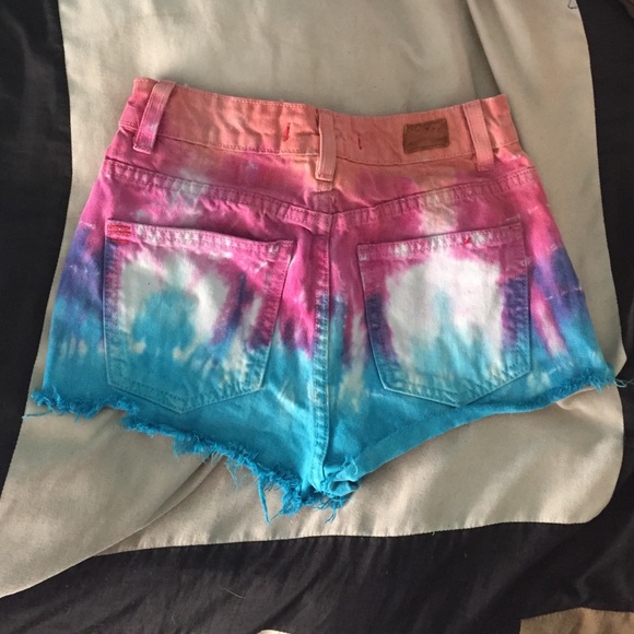 High Waisted Shorts - Picture 2 of 4