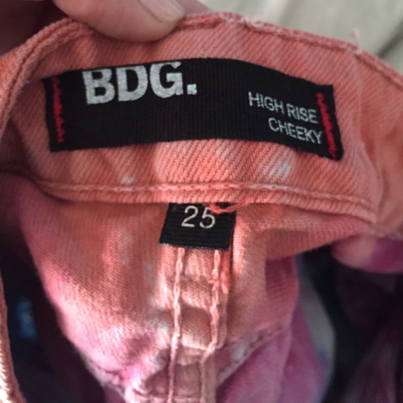 High Waisted Shorts - Picture 4 of 4