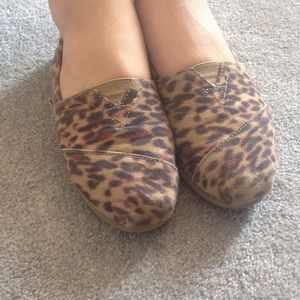 Toms Leopard Print