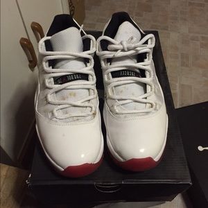 JORDAN RETRO 11 low ($125)