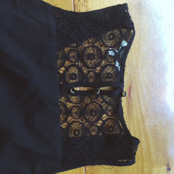 🏷FINAL  t a s s e l e d  c r o p  t o p - Picture 2 of 4