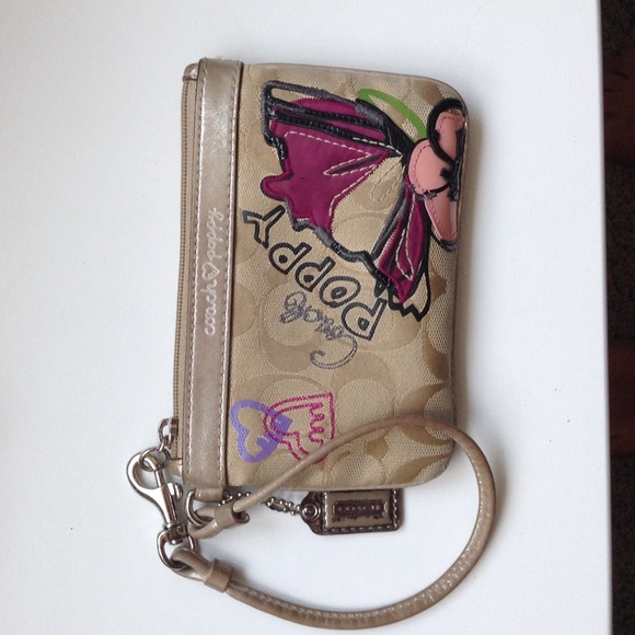 Coach Wristlet - Picture 1 of 2