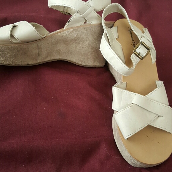 Cream wedges