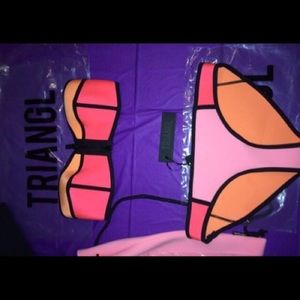 TRIANGL Lily - Strawberry Kiss ***PLEASE READ***