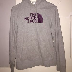Grey North Face - women's 💕